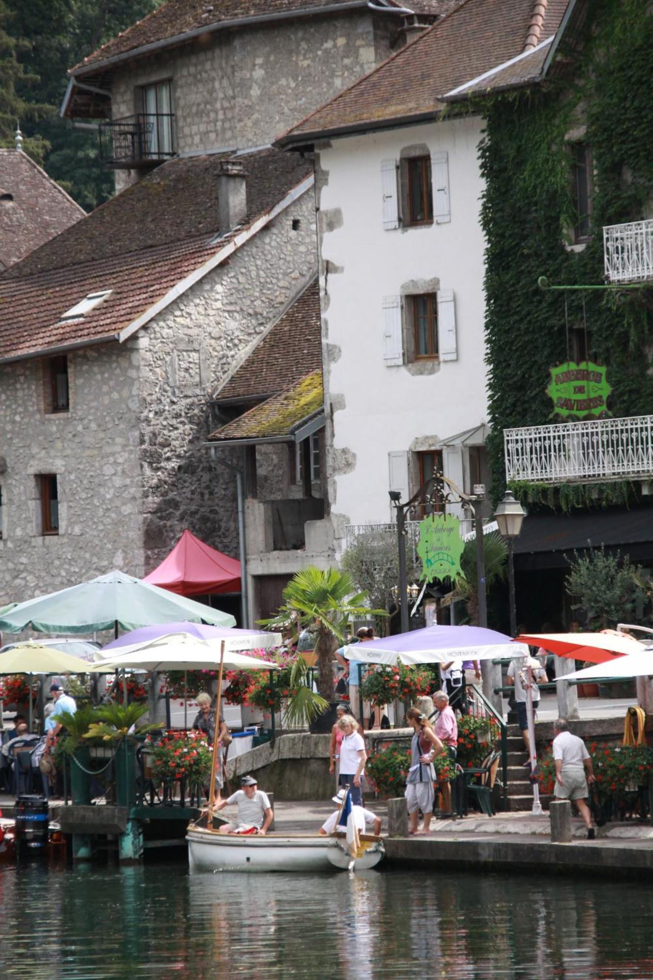 Le Doux Nid Bed and Breakfast Chanaz Εξωτερικό φωτογραφία