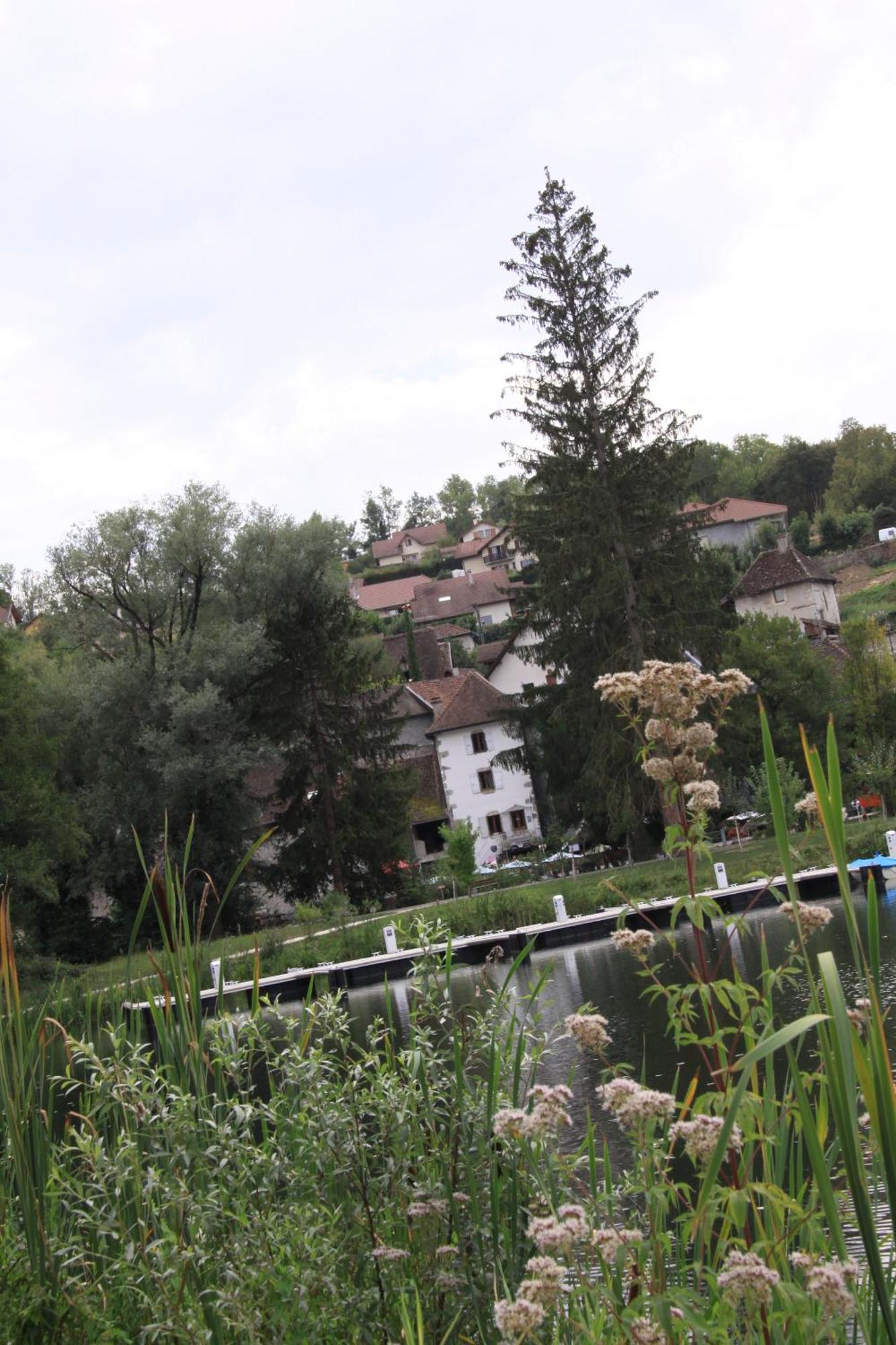 Le Doux Nid Bed and Breakfast Chanaz Εξωτερικό φωτογραφία